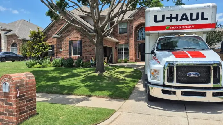 Professional home moving, and packing services in Keller, TX - experienced, reliable, trustworthy, insured, and family-friendly.